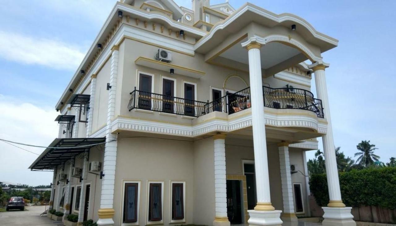 Hotel Grand Family Sungairampah Εξωτερικό φωτογραφία